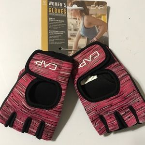CAP workout gloves NWT